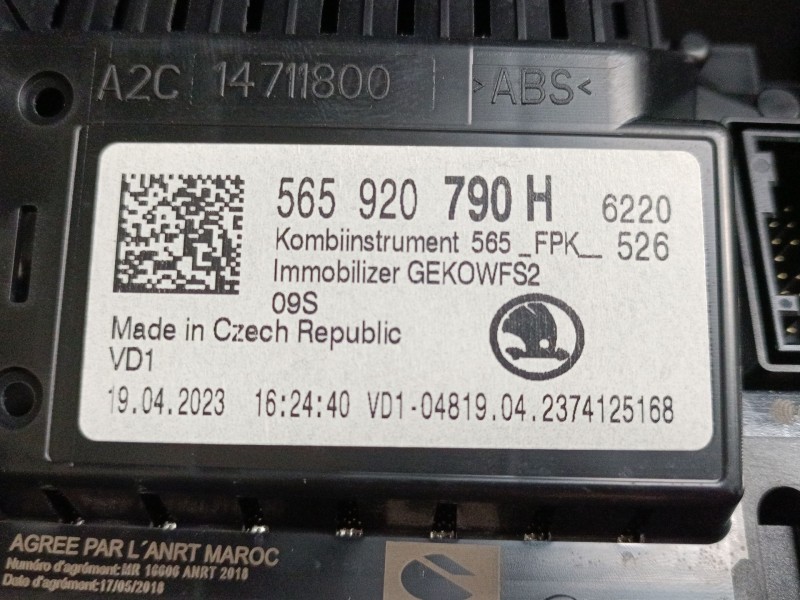 Recambio de cuadro instrumentos para skoda karoq (nu7, nd7) 1.5 tsi referencia OEM IAM 565920790H  