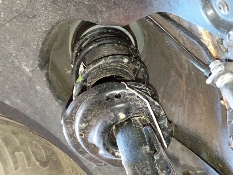 Recambio de amortiguador delantero izquierdo para volkswagen polo vi (aw1, bz1, ae1) 1.0 tsi referencia OEM IAM   