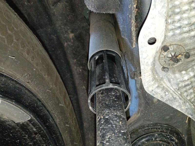 Recambio de amortiguador trasero izquierdo para volkswagen polo vi (aw1, bz1, ae1) 1.0 tsi referencia OEM IAM   