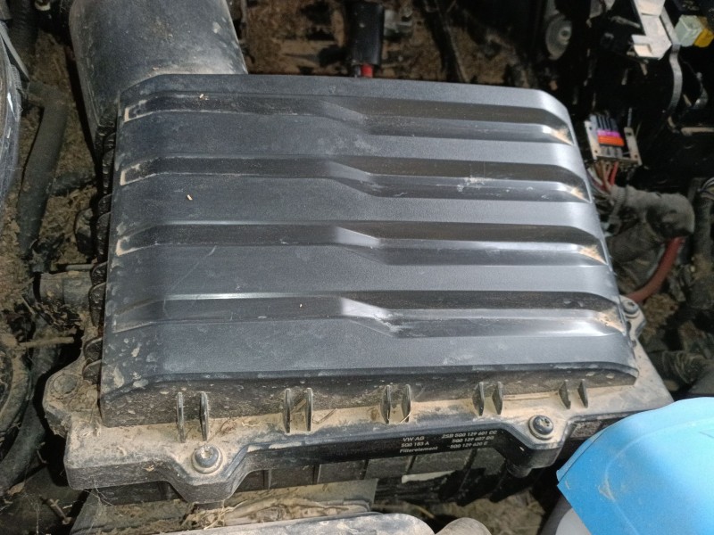 Recambio de filtro aire para skoda karoq (nu7, nd7) 1.5 tsi referencia OEM IAM 5Q0129601CC  