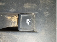 MANDO ELEVALUNAS DELANTERO DERECHO 