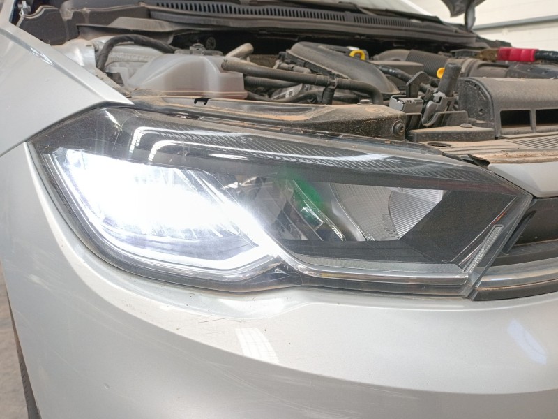 Recambio de faro derecho xenon para volkswagen polo vi (aw1, bz1, ae1) 1.0 tsi referencia OEM IAM   