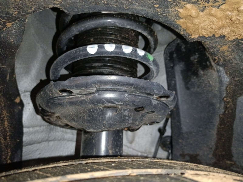 Recambio de amortiguador delantero izquierdo para volkswagen polo vi (aw1, bz1, ae1) 1.0 tsi referencia OEM IAM   