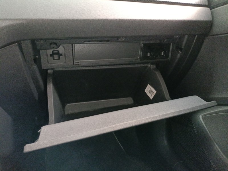 Recambio de guantera para volkswagen polo vi (aw1, bz1, ae1) 1.0 tsi referencia OEM IAM   