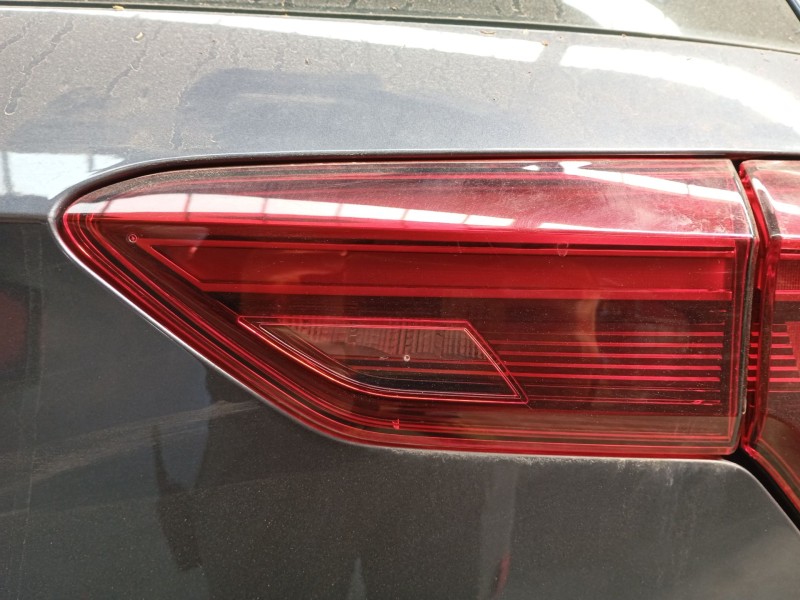 Recambio de piloto trasero derecho porton para volkswagen polo vi (aw1, bz1, ae1) 1.0 tsi referencia OEM IAM   