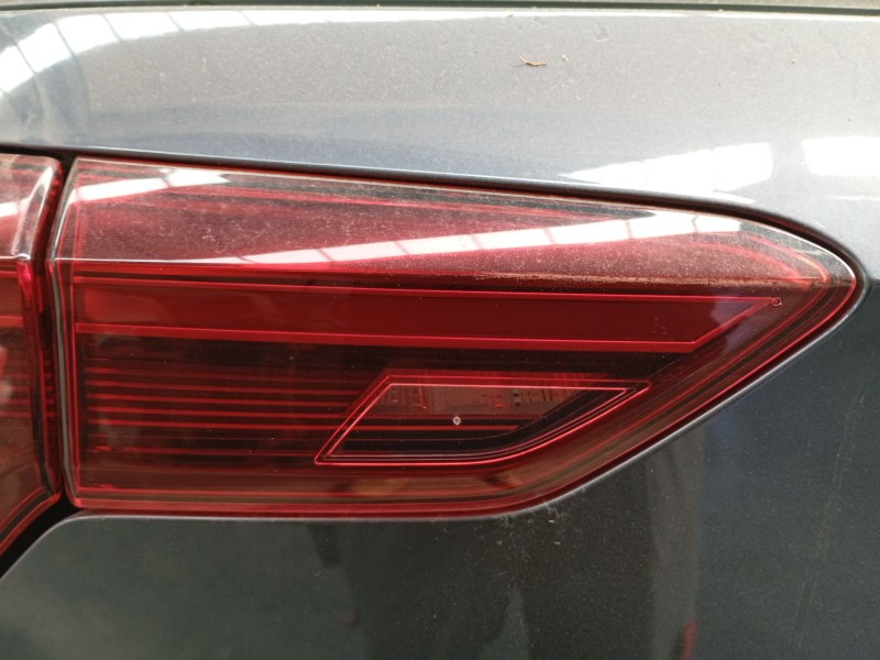 Recambio de piloto trasero izquierdo porton para volkswagen polo vi (aw1, bz1, ae1) 1.0 tsi referencia OEM IAM   