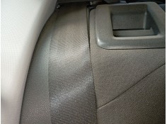 CINTURON SEGURIDAD TRASERO DERECHO 
