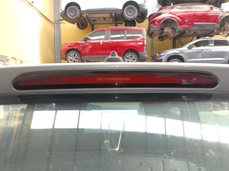 Recambio de luz central de freno para volkswagen polo vi (aw1, bz1, ae1) 1.0 tsi referencia OEM IAM   