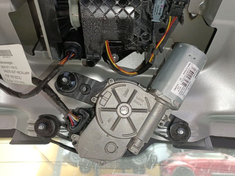 Recambio de motor limpia trasero para volkswagen polo vi (aw1, bz1, ae1) 1.0 tsi referencia OEM IAM 5G0955711D  