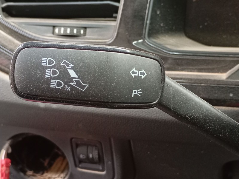 Recambio de mando intermitentes para volkswagen polo vi (aw1, bz1, ae1) 1.0 tsi referencia OEM IAM   