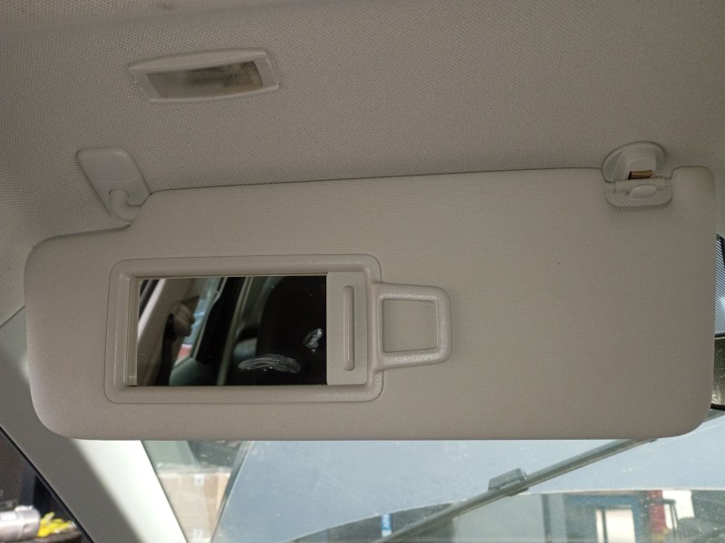 Recambio de parasol izquierdo para volkswagen polo vi (aw1, bz1, ae1) 1.0 tsi referencia OEM IAM   