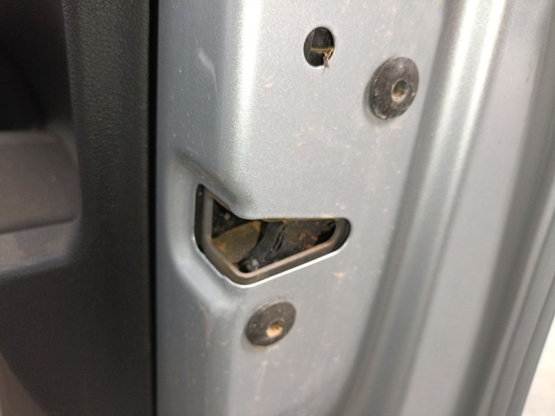 Recambio de cerradura puerta delantera derecha para volkswagen polo vi (aw1, bz1, ae1) 1.0 tsi referencia OEM IAM   