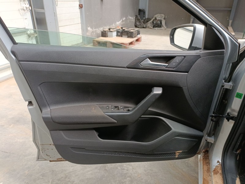 Recambio de guarnecido puerta delantera izquierda para volkswagen polo vi (aw1, bz1, ae1) 1.0 tsi referencia OEM IAM   