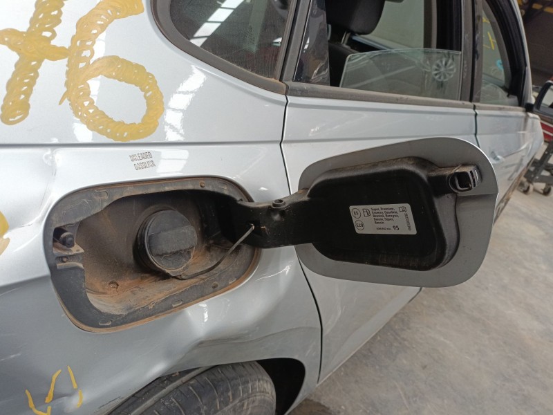 Recambio de tapa exterior combustible para volkswagen polo vi (aw1, bz1, ae1) 1.0 tsi referencia OEM IAM   