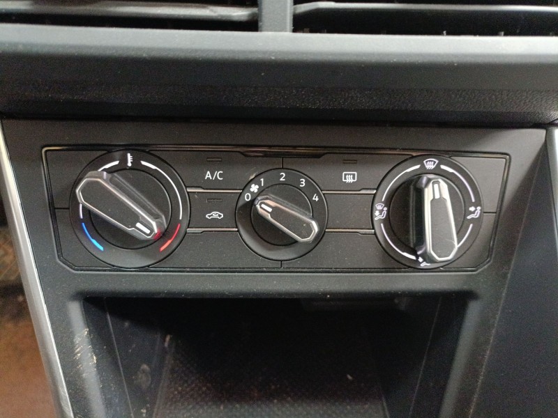 Recambio de mando calefaccion / aire acondicionado para volkswagen polo vi (aw1, bz1, ae1) 1.0 tsi referencia OEM IAM   