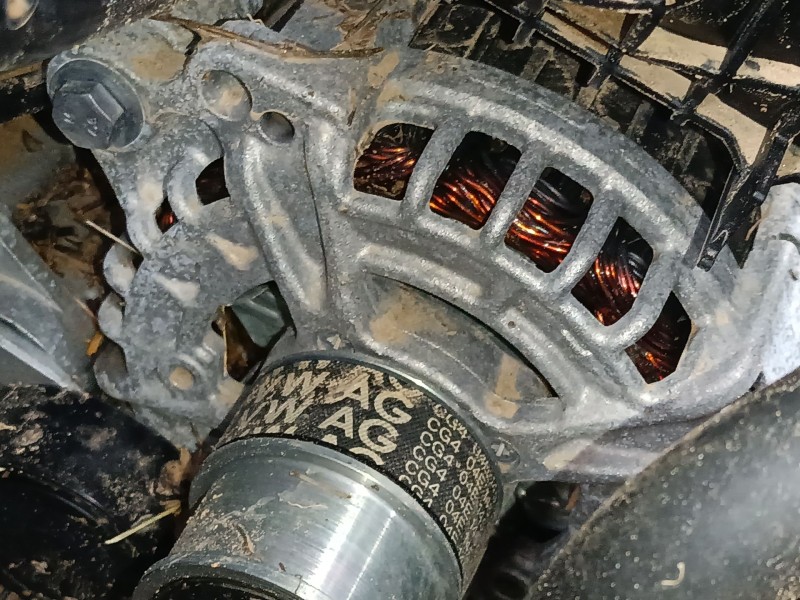 Recambio de alternador para volkswagen polo vi (aw1, bz1, ae1) 1.0 tsi referencia OEM IAM   