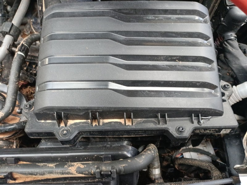 Recambio de filtro aire para volkswagen polo vi (aw1, bz1, ae1) 1.0 tsi referencia OEM IAM 5Q0129620F  