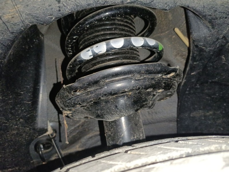 Recambio de amortiguador delantero derecho para volkswagen polo vi (aw1, bz1, ae1) 1.0 tsi referencia OEM IAM   