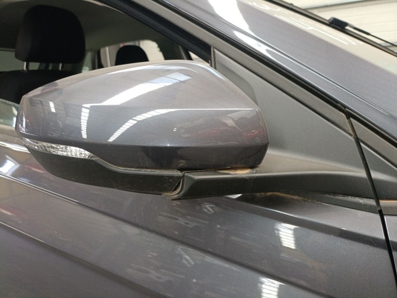 Recambio de retrovisor derecho electrico para volkswagen polo vi (aw1, bz1, ae1) 1.0 tsi referencia OEM IAM   