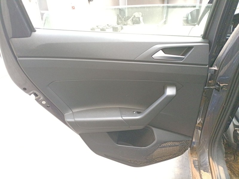 Recambio de guarnecido puerta trasera izquierda para volkswagen polo vi (aw1, bz1, ae1) 1.0 tsi referencia OEM IAM   