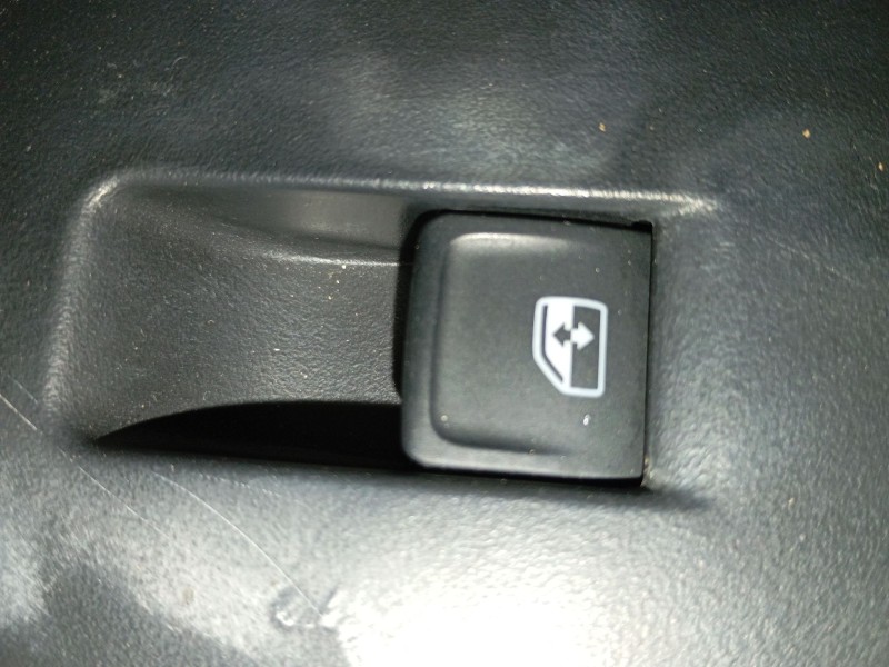 Recambio de mando elevalunas delantero derecho para volkswagen polo vi (aw1, bz1, ae1) 1.0 tsi referencia OEM IAM   