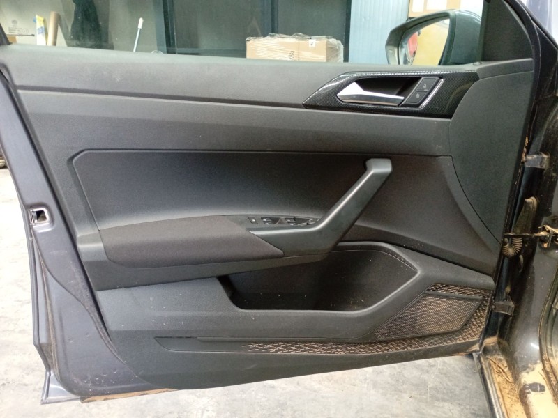 Recambio de guarnecido puerta delantera izquierda para volkswagen polo vi (aw1, bz1, ae1) 1.0 tsi referencia OEM IAM   