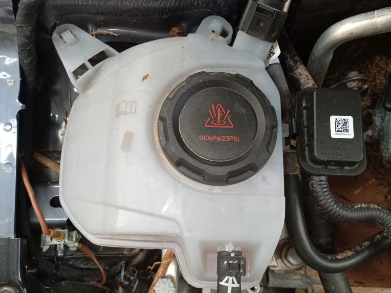 Recambio de deposito expansion para volkswagen polo vi (aw1, bz1, ae1) 1.0 tsi referencia OEM IAM   