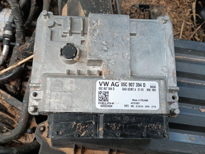 Recambio de centralita motor uce para volkswagen polo vi (aw1, bz1, ae1) 1.0 tsi referencia OEM IAM 05C907394D 42022454 