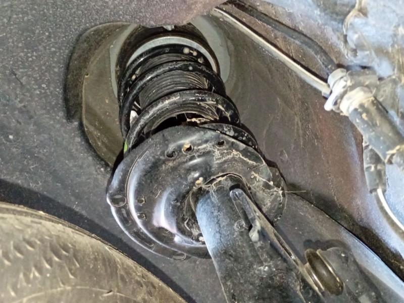 Recambio de amortiguador delantero izquierdo para volkswagen polo vi (aw1, bz1, ae1) 1.0 tsi referencia OEM IAM   