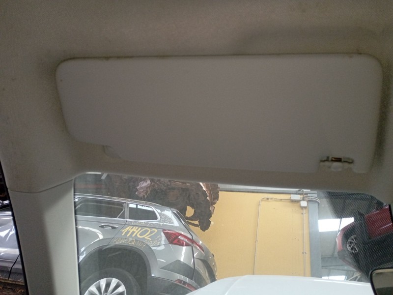 Recambio de parasol izquierdo para volkswagen polo vi (aw1, bz1, ae1) 1.0 tsi referencia OEM IAM   