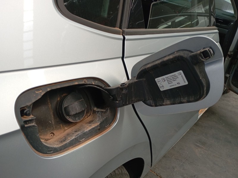 Recambio de tapa exterior combustible para volkswagen polo vi (aw1, bz1, ae1) 1.0 tsi referencia OEM IAM   