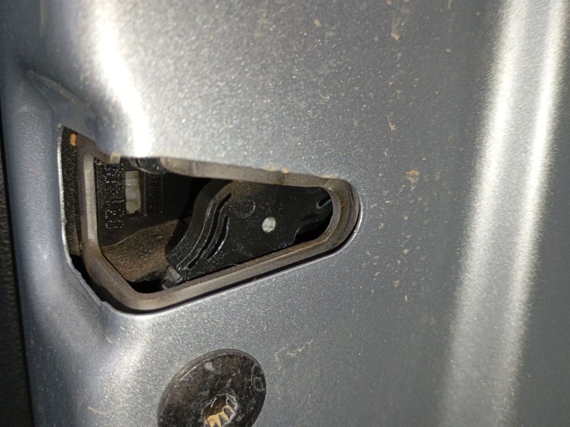 Recambio de cerradura puerta delantera derecha para volkswagen polo vi (aw1, bz1, ae1) 1.0 tsi referencia OEM IAM   