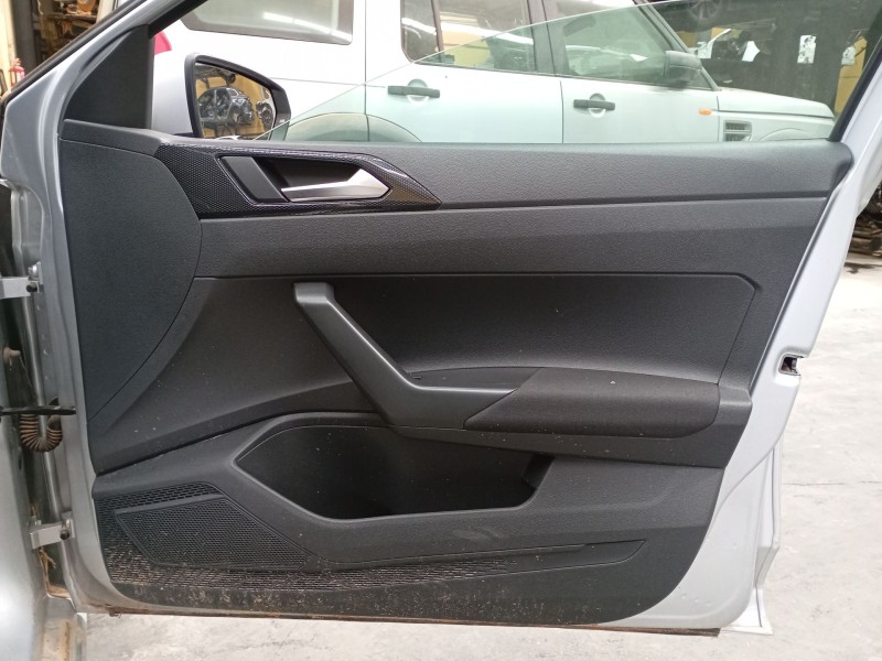 Recambio de guarnecido puerta delantera derecha para volkswagen polo vi (aw1, bz1, ae1) 1.0 tsi referencia OEM IAM   