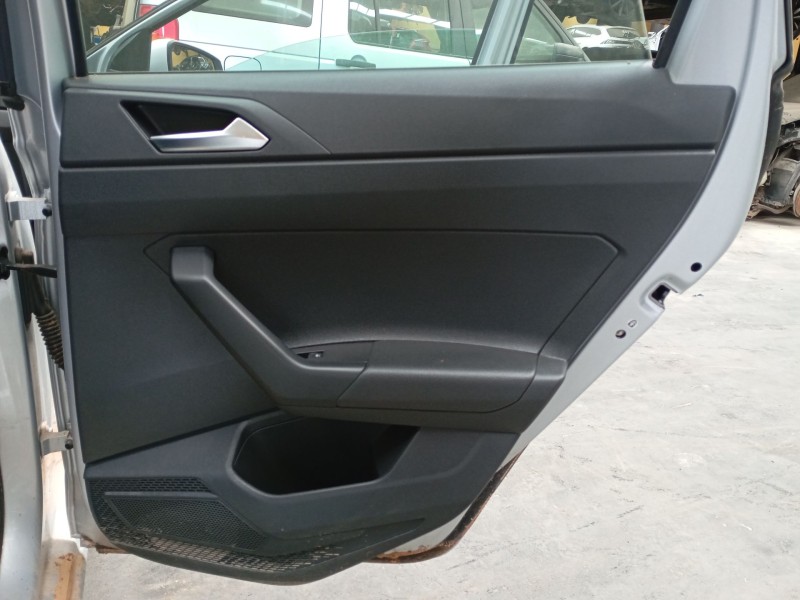 Recambio de guarnecido puerta trasera derecha para volkswagen polo vi (aw1, bz1, ae1) 1.0 tsi referencia OEM IAM   