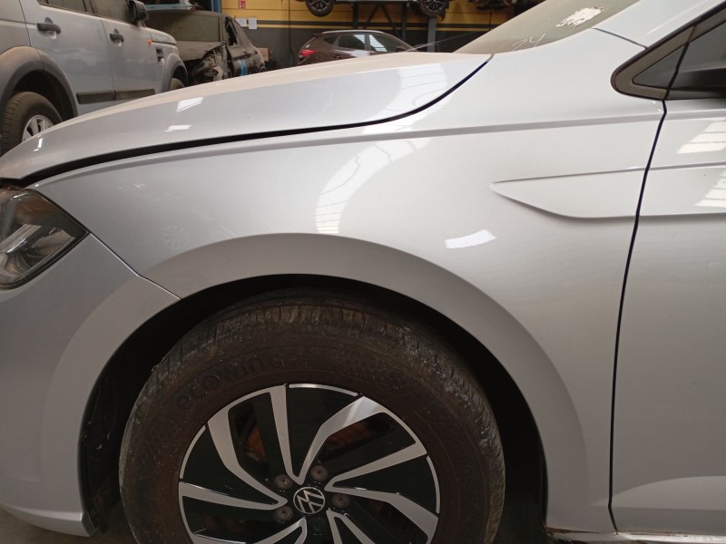 Recambio de aleta delantera izquierda para volkswagen polo vi (aw1, bz1, ae1) 1.0 tsi referencia OEM IAM   