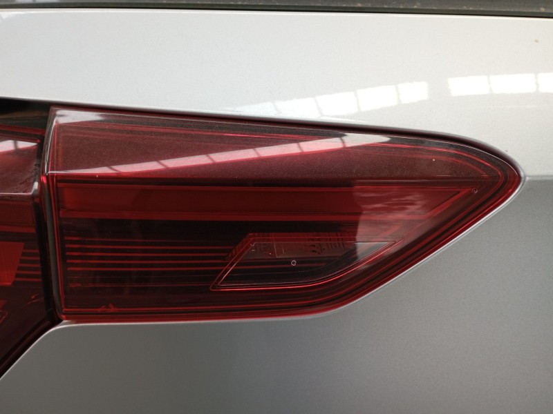 Recambio de piloto trasero izquierdo porton para volkswagen polo vi (aw1, bz1, ae1) 1.0 tsi referencia OEM IAM   