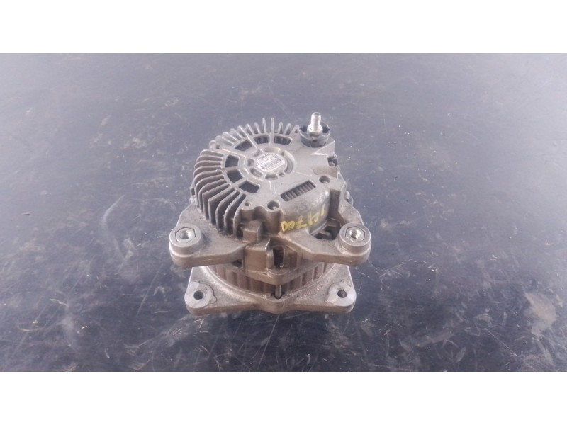 Recambio de alternador para nissan qashqai i (j10, nj10) 2.0 dci a las 4 ruedas referencia OEM IAM   