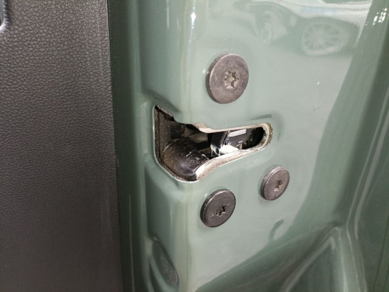 Recambio de cerradura puerta delantera derecha para dacia duster (hm_) 1.3 tce 130 (hmmf) referencia OEM IAM   