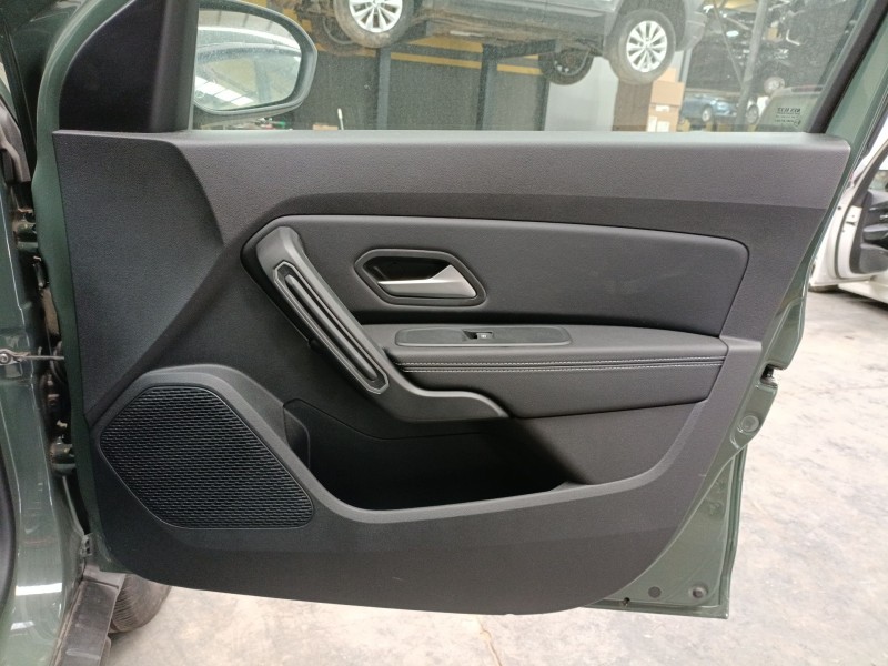 Recambio de guarnecido puerta delantera derecha para dacia duster (hm_) 1.3 tce 130 (hmmf) referencia OEM IAM   