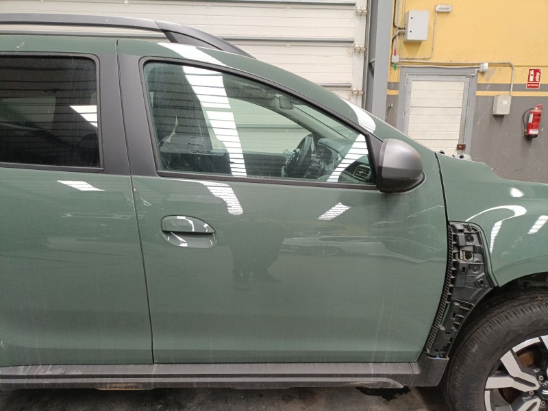 Recambio de puerta delantera derecha para dacia duster (hm_) 1.3 tce 130 (hmmf) referencia OEM IAM   
