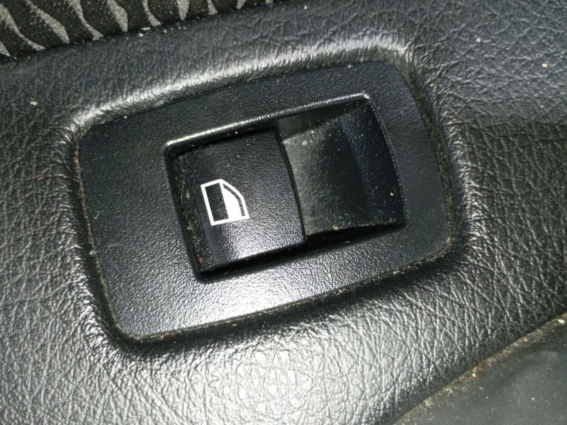 Recambio de mando elevalunas trasero izquierdo para bmw 3 (f30, f80) 318 d referencia OEM IAM   