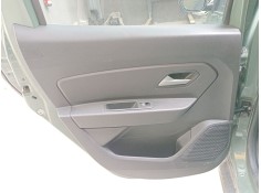 GUARNECIDO PUERTA TRASERA IZQUIERDA 