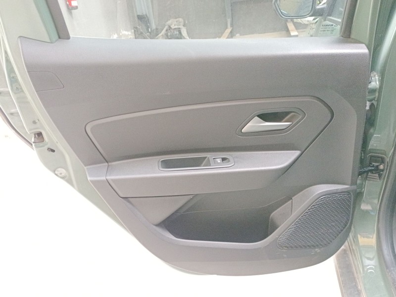 Recambio de guarnecido puerta trasera izquierda para dacia duster (hm_) 1.3 tce 130 (hmmf) referencia OEM IAM   