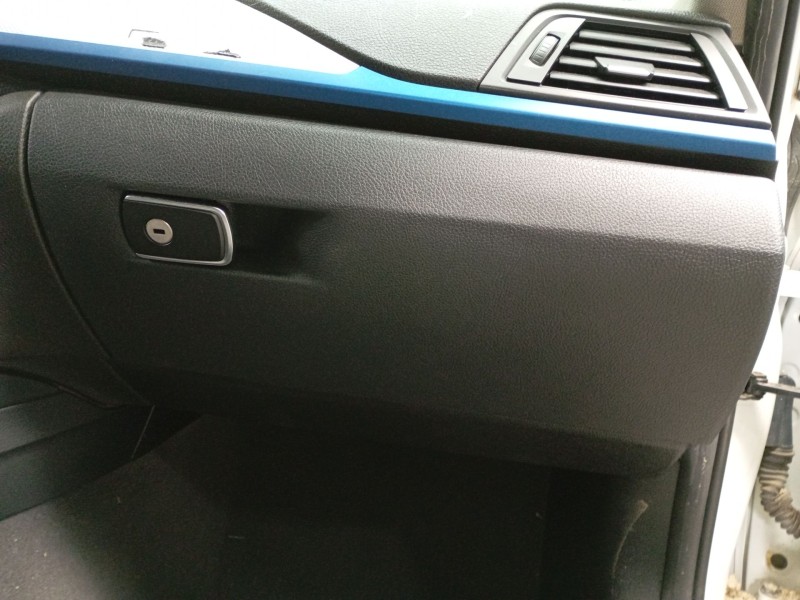 Recambio de guantera para bmw 3 (f30, f80) 318 d referencia OEM IAM   