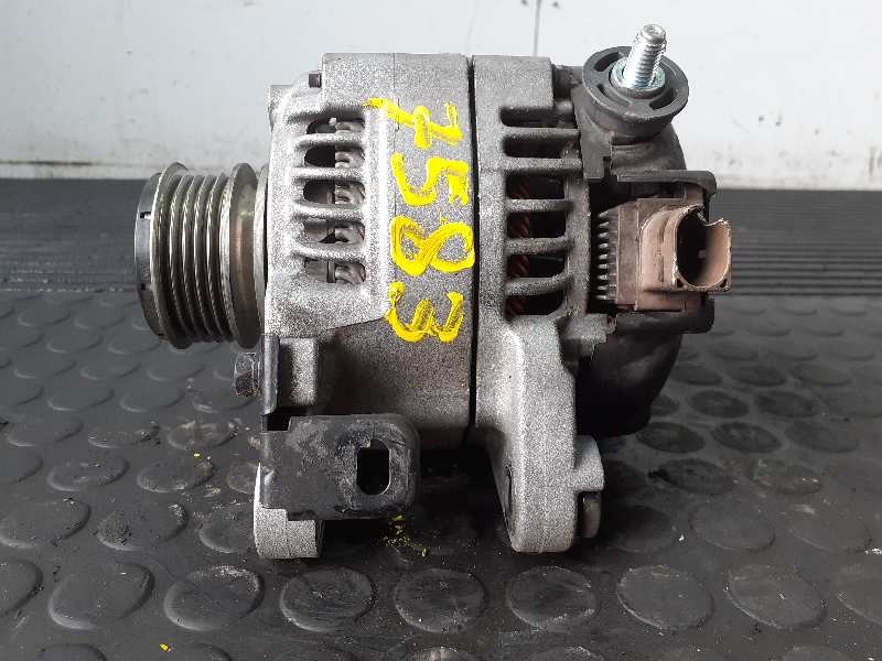 Recambio de alternador para kia cee´d drive referencia OEM IAM MS1042113580 373002A750 