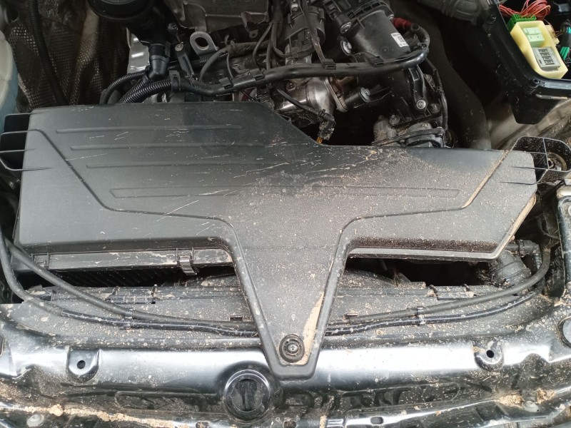 Recambio de filtro aire para bmw 3 (f30, f80) 318 d referencia OEM IAM   