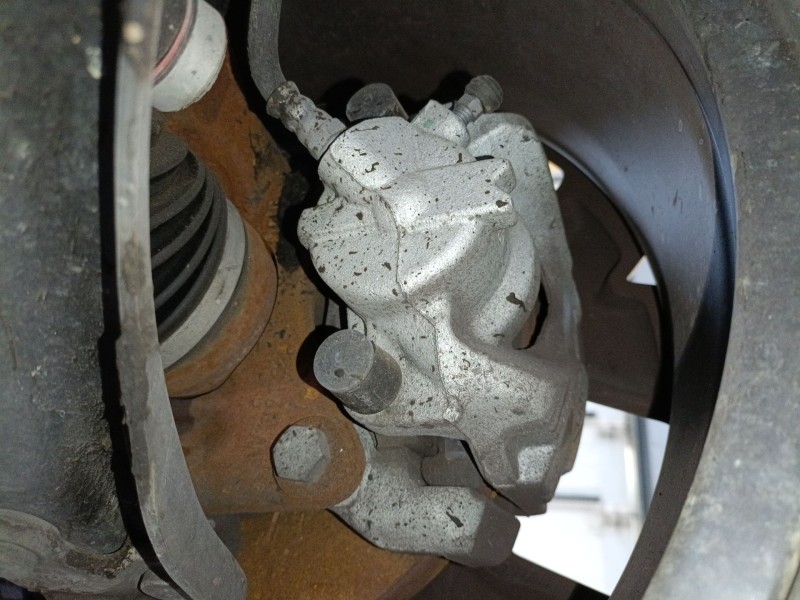 Recambio de pinza freno delantera izquierda para dacia duster (hm_) 1.3 tce 130 (hmmf) referencia OEM IAM   