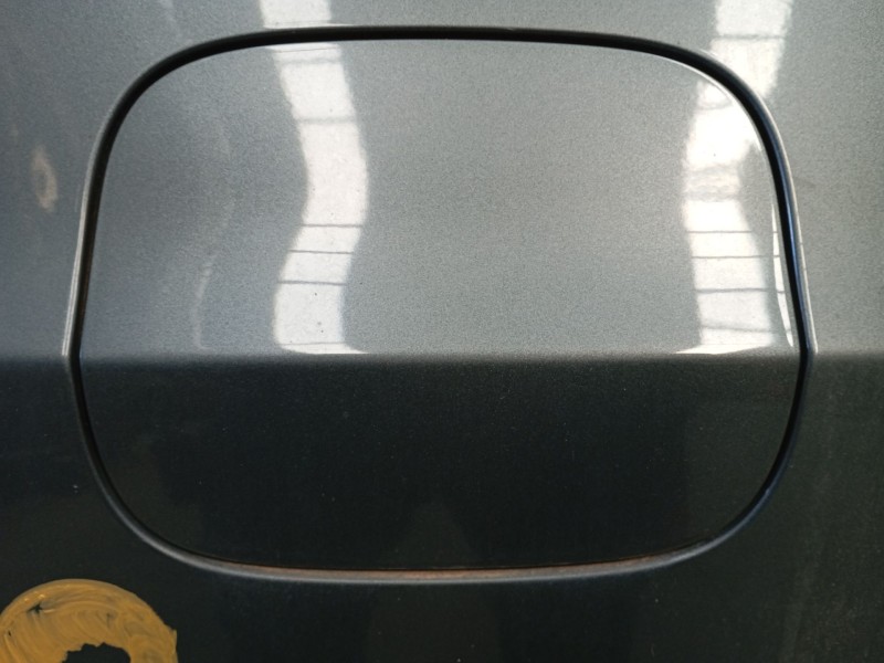 Recambio de tapa exterior combustible para audi q5 (8rb) 2.0 tdi referencia OEM IAM   