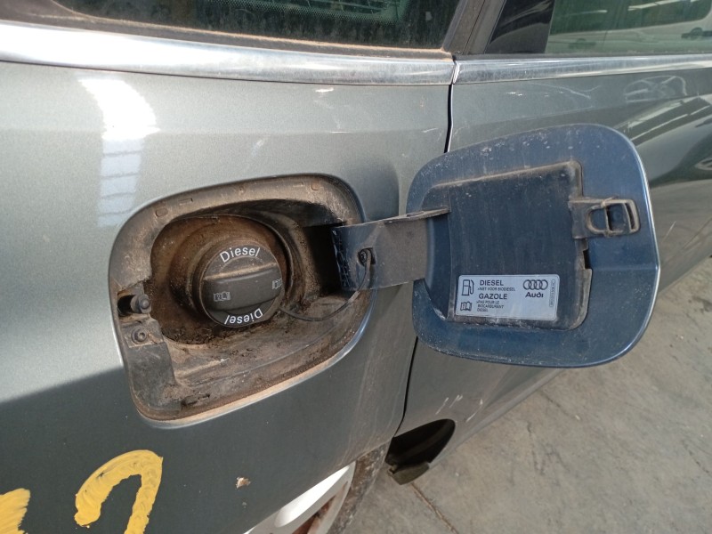 Recambio de tapa exterior combustible para audi q5 (8rb) 2.0 tdi referencia OEM IAM   