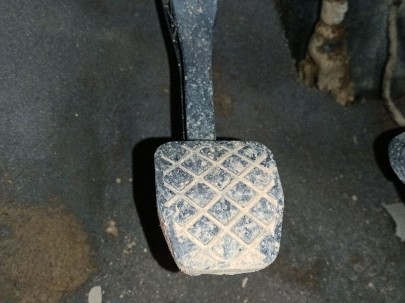 Recambio de pedal embrague para volkswagen caddy iii furgoneta/monovolumen (2ka, 2kh, 2ca, 2ch) 2.0 sdi referencia OEM IAM   